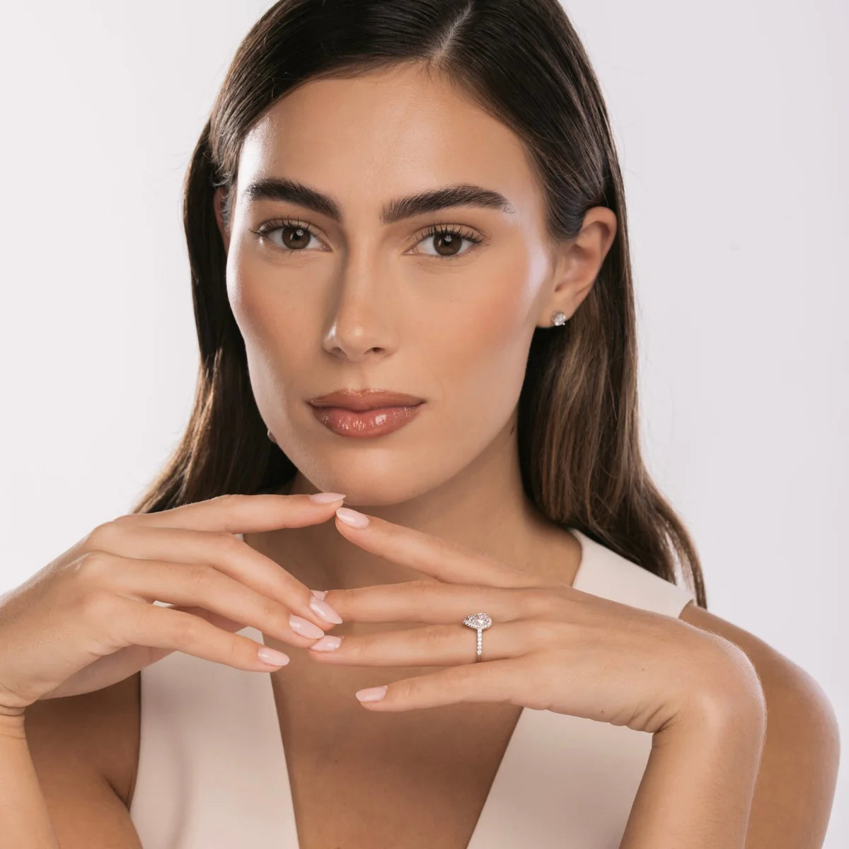 The Aurora Ring – Pear Halo Edition